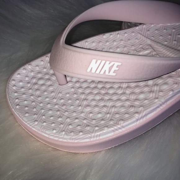 🆕🚺💟 Nike Solay Women’s Thong ▪️Pink 🌸 - Picture 6 of 7